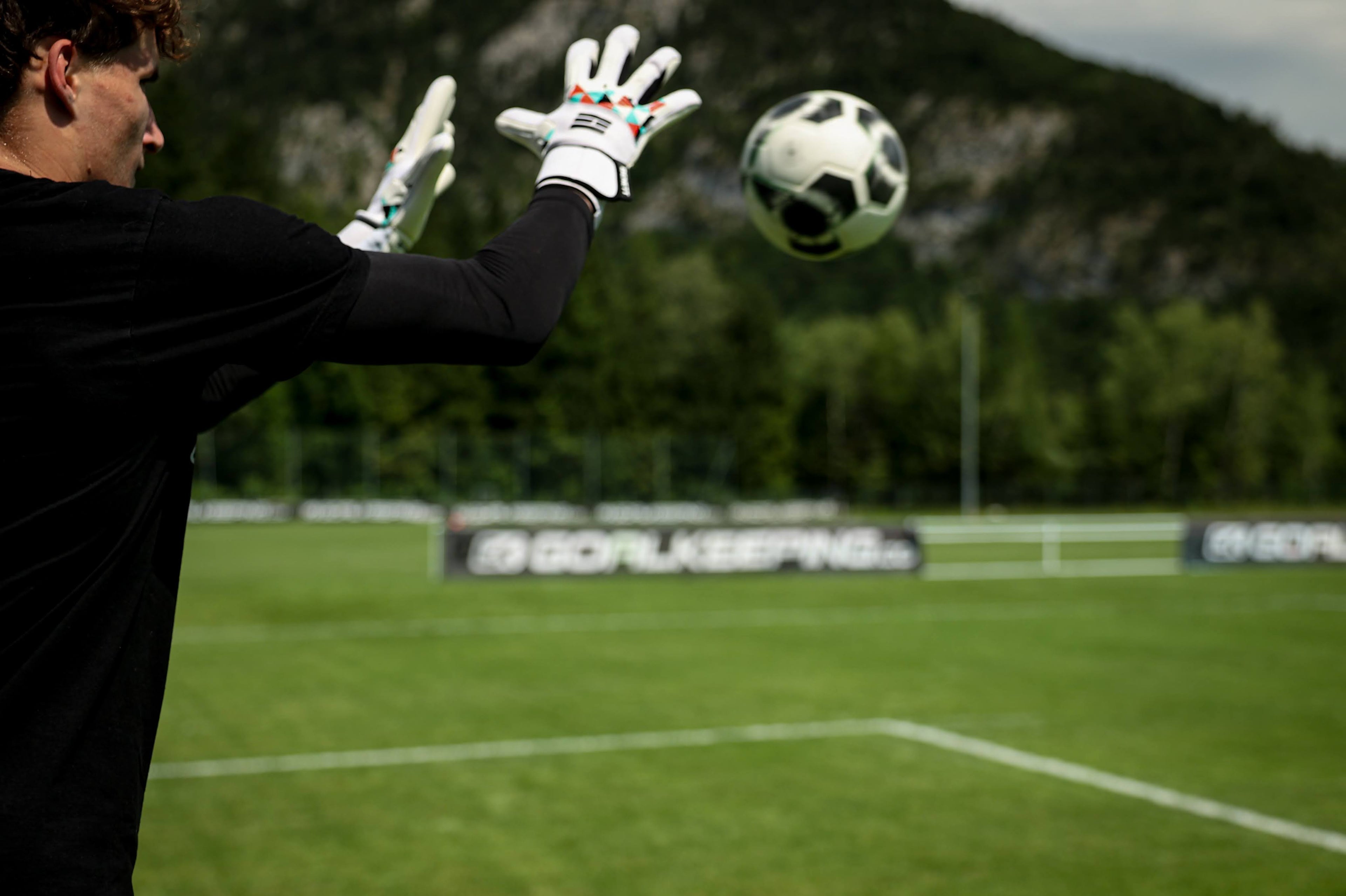 BENETT Level X PRO Academy